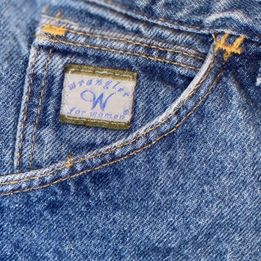 Vintage Wrangler Denim Shorts - Picture 3 of 7